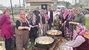 Mahalle sakinlerinden gödek ikramı