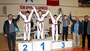 Taekwondo şampiyonasına yoğun ilgi