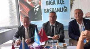 İYİ Parti Rıdvan UZ Başkanlığında Biga'da Tarımı masaya yatırdı