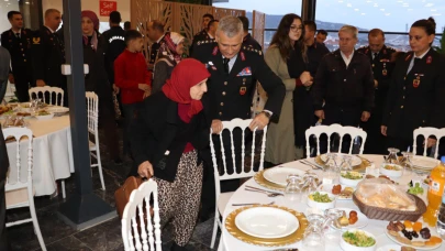 İl Jandarma Komutanlığı’ndan Şehit Ailelerine anlamlı iftar