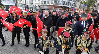 Çanakkale'de Deniz Zaferi coşkusu